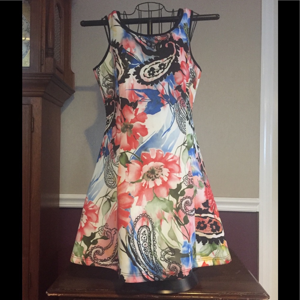 Lovely Floral Spring dress